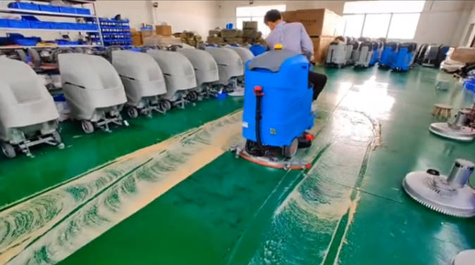 沈阳2023年还在用人工的物业保洁不妨试试洗地机吧
